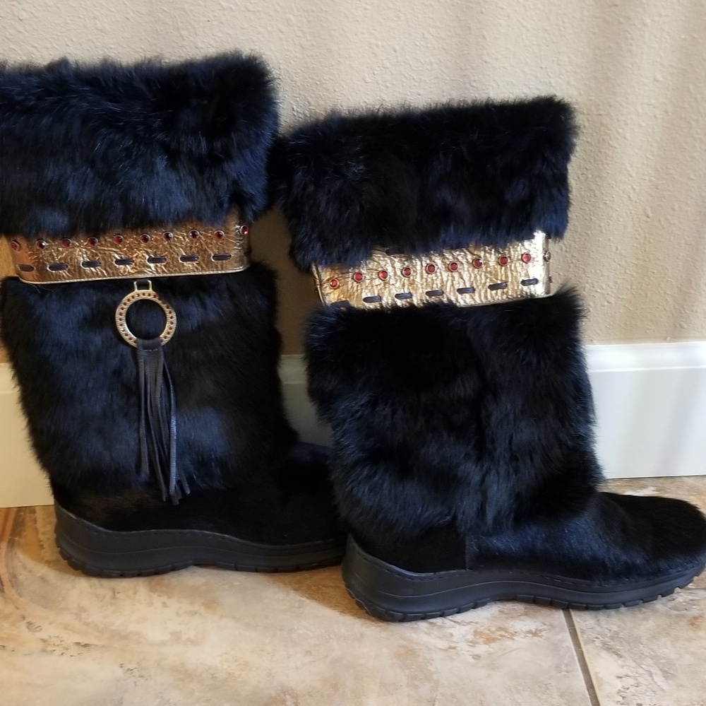 Beautiful  Soft furry boots